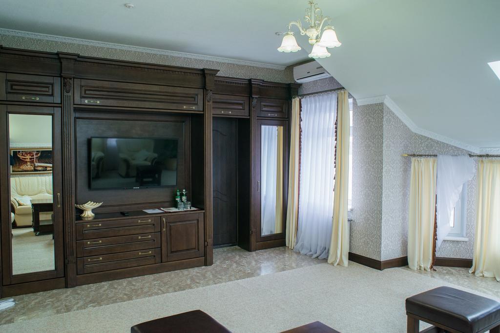 Sapsan Hotel เตอร์โนปิล ห้อง รูปภาพ