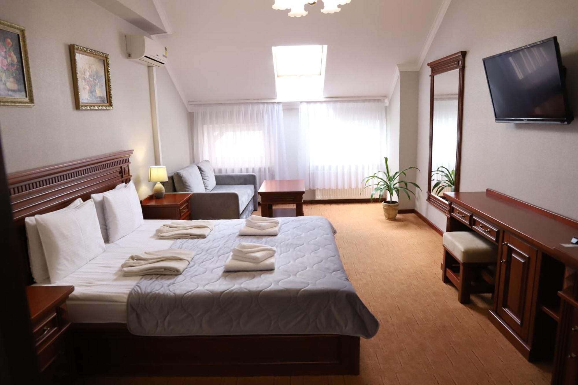 Sapsan Hotel เตอร์โนปิล ภายนอก รูปภาพ