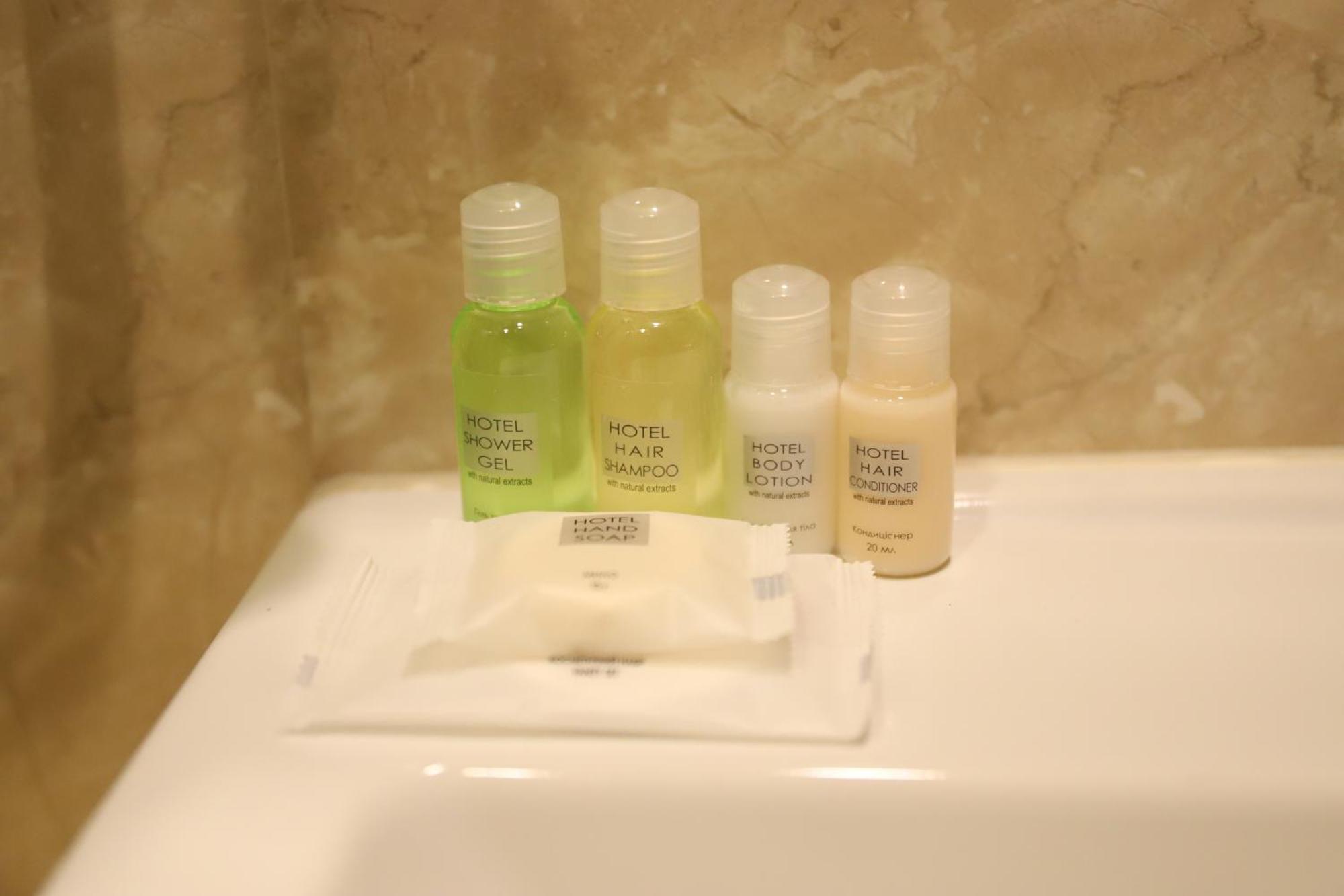 Sapsan Hotel เตอร์โนปิล ภายนอก รูปภาพ