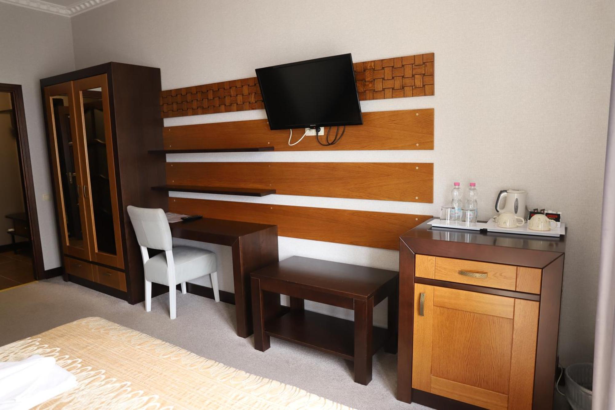 Sapsan Hotel เตอร์โนปิล ภายนอก รูปภาพ
