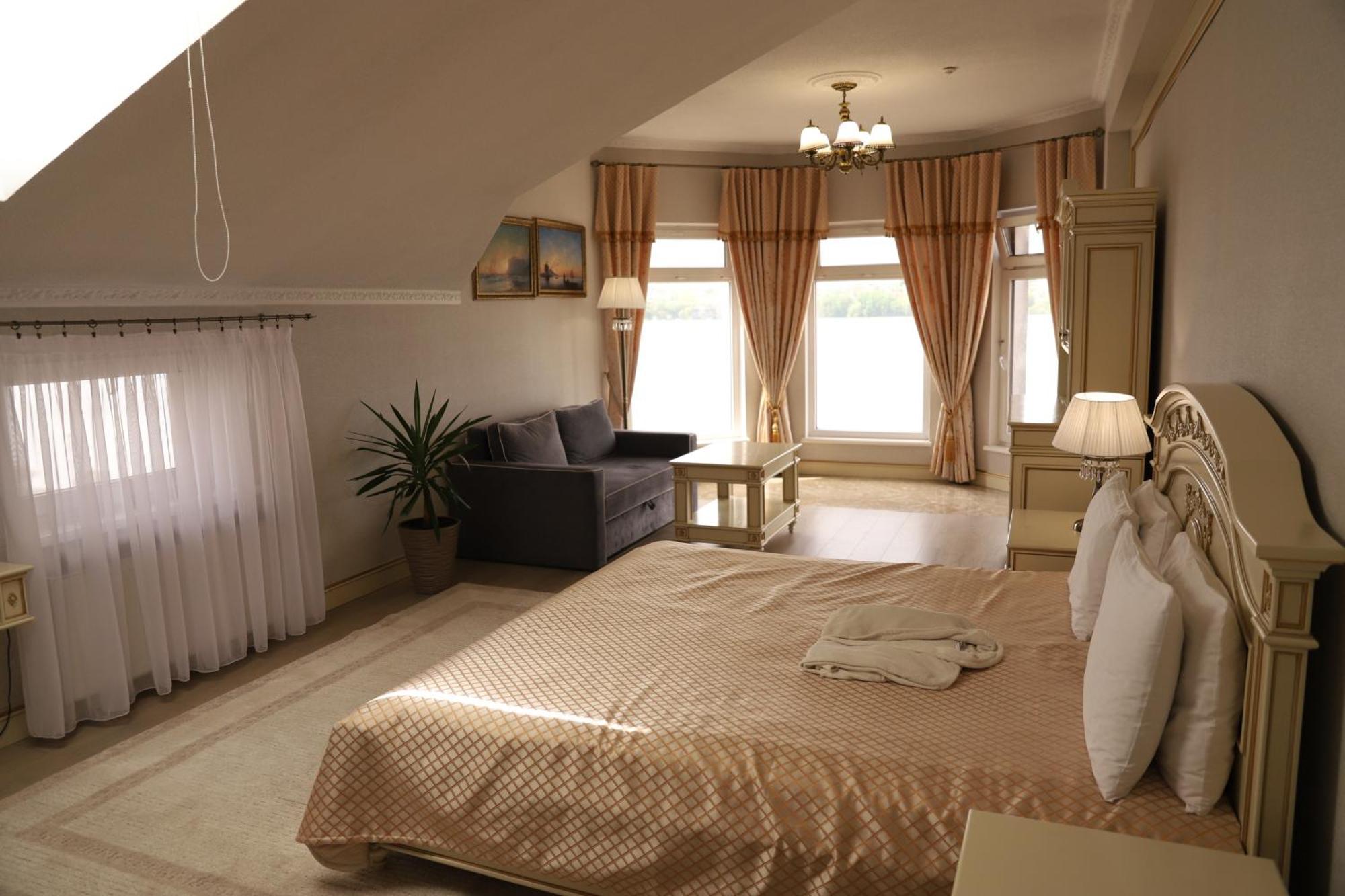 Sapsan Hotel เตอร์โนปิล ภายนอก รูปภาพ